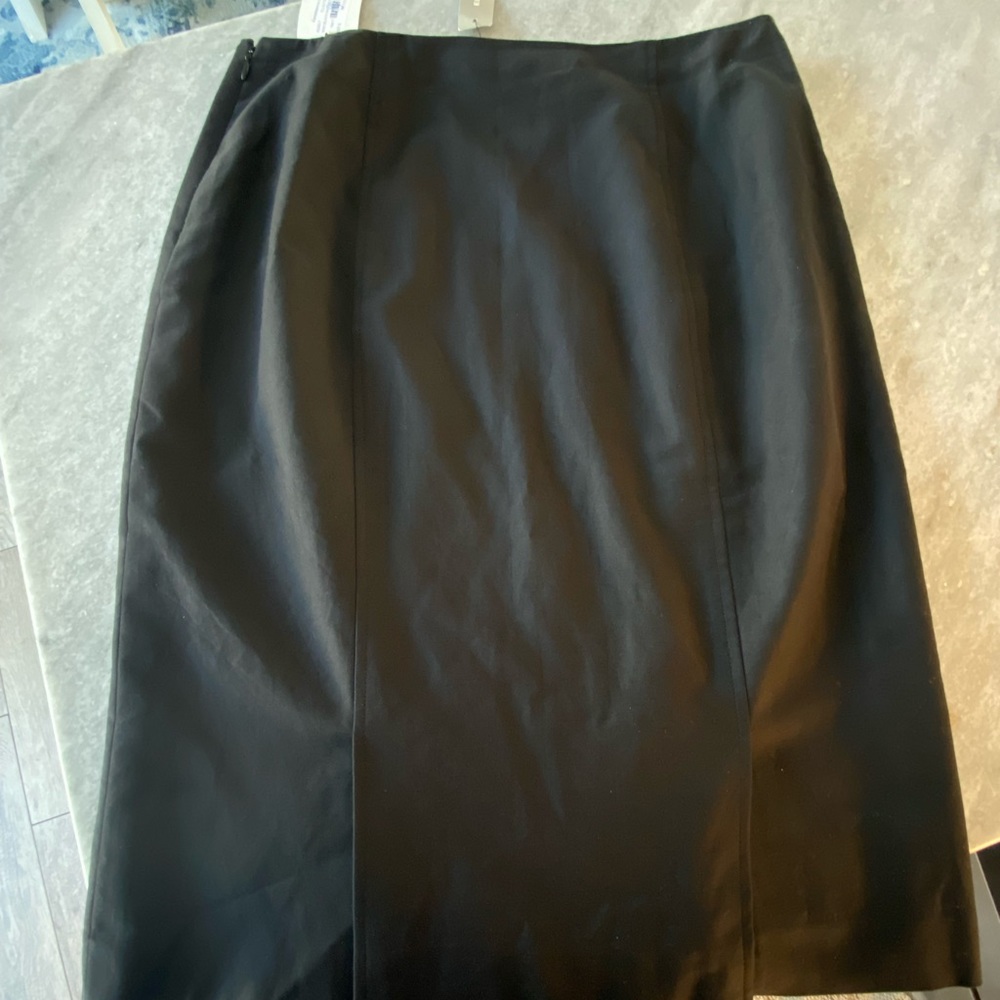 NWT Ellen Tracy Black Pencil skirt